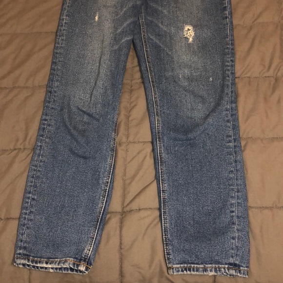 Straight leg jeans with rips - Picture 5 of 5